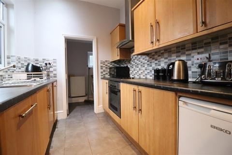 2 bedroom end of terrace house for sale, Hammond Street, Crewe