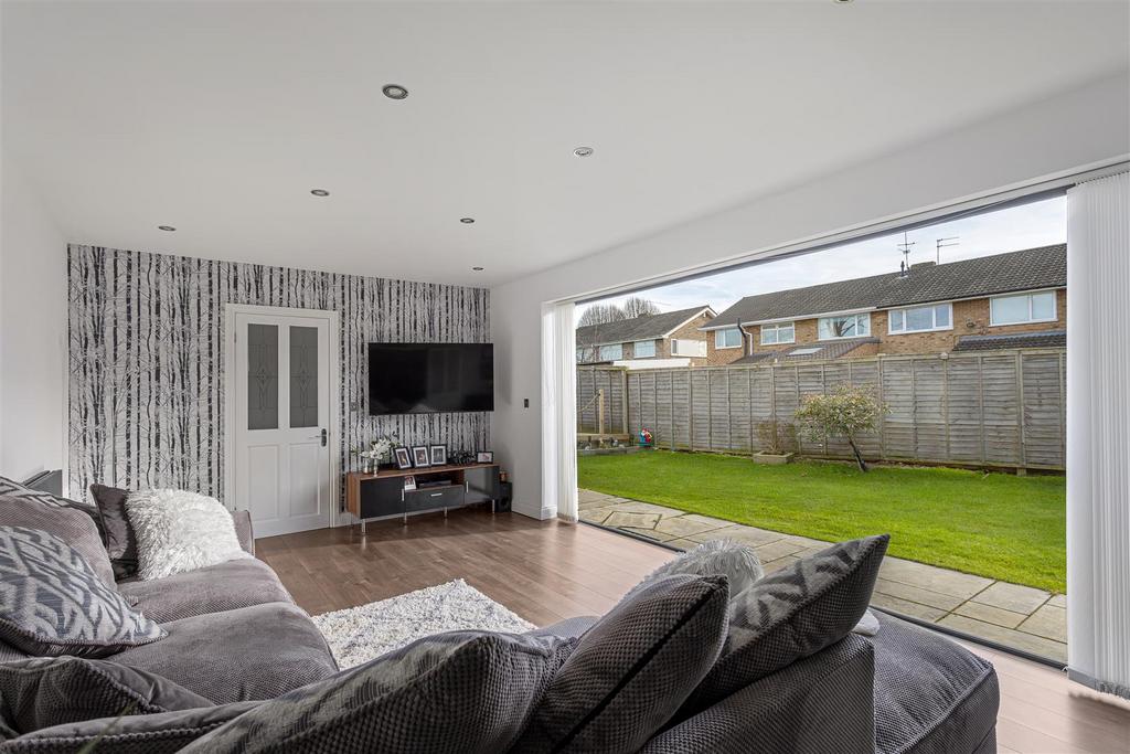 11 Thornwood Covert 39.jpg