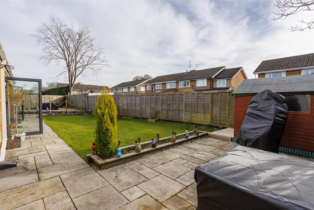 11 Thornwood Covert Externals 7.jpg