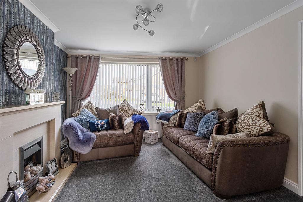 11 Thornwood Covert 8.jpg