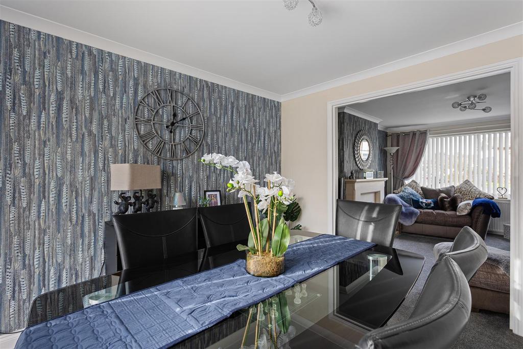 11 Thornwood Covert 4.jpg