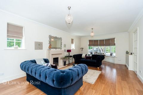 undefined, Ravensdale Road, Ascot