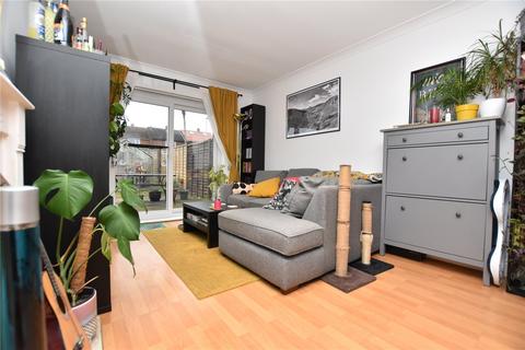 66 Glen Road, Morley, Leeds, LS27 9HG