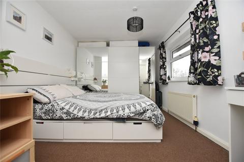 66 Glen Road, Morley, Leeds, LS27 9HG