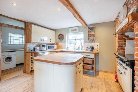 3 bedroom cottage for sale, Toad Row, Henstead