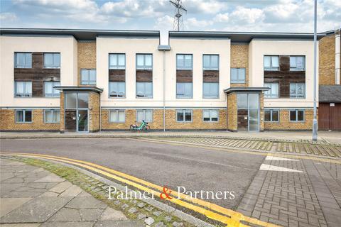 2 bedroom apartment for sale, Ballantyne Drive, The Hythe, Colchester, Essex, CO2