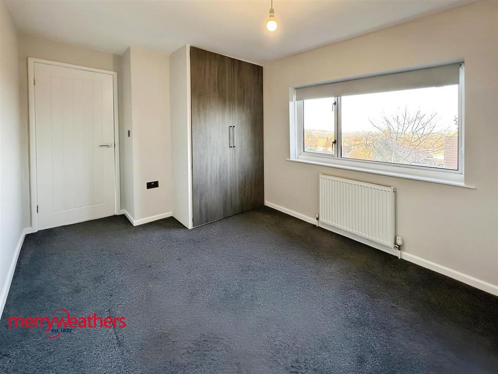 Rear bedroom