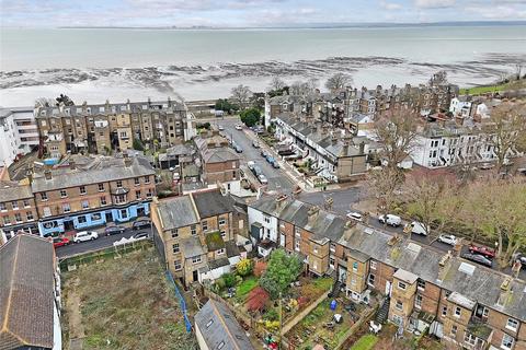 1 Capel Terrace, Southend-on-sea, SS1 1EX
