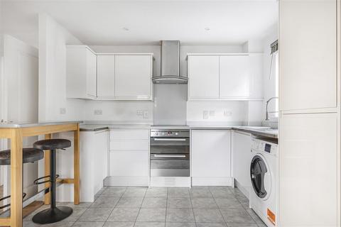 2 bedroom maisonette for sale, Townside Court, Crown Place, Reading