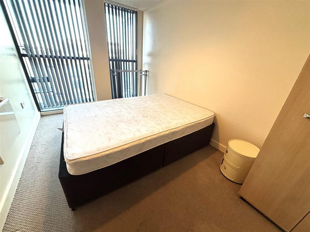 BEDROOM 2.jpeg