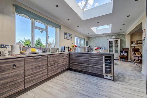 60 Arlington Road, Southend-on-sea, SS2 4UW