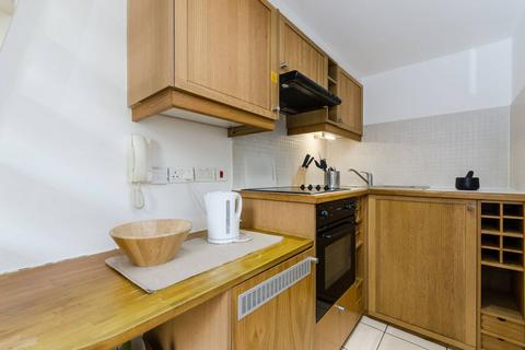 Studio to rent, Fairholme Road, West Kensington, London, W14