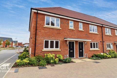 3 bedroom end of terrace house for sale, 18 Flittons Close, Bury St Edmunds