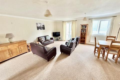 3 bedroom terraced house for sale, Wiltshire Crescent, Wiltshire Leisure Village, Vastern, Royal Wootton Bassett