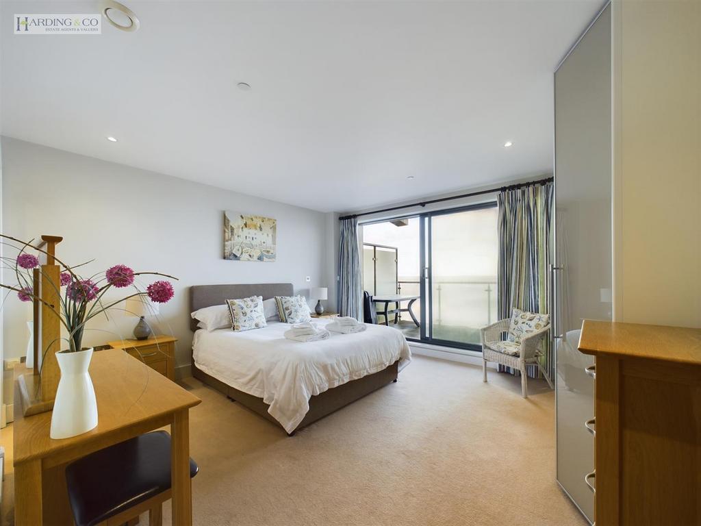 Bedroom 1 ii.jpg
