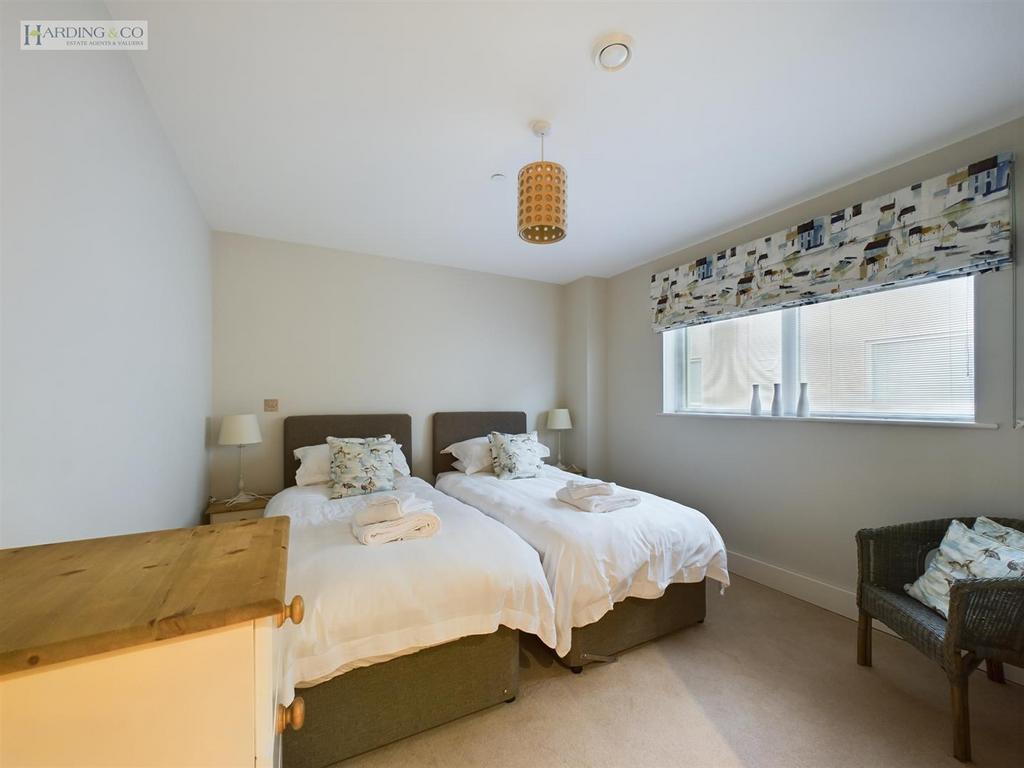 Bedroom 2.jpg