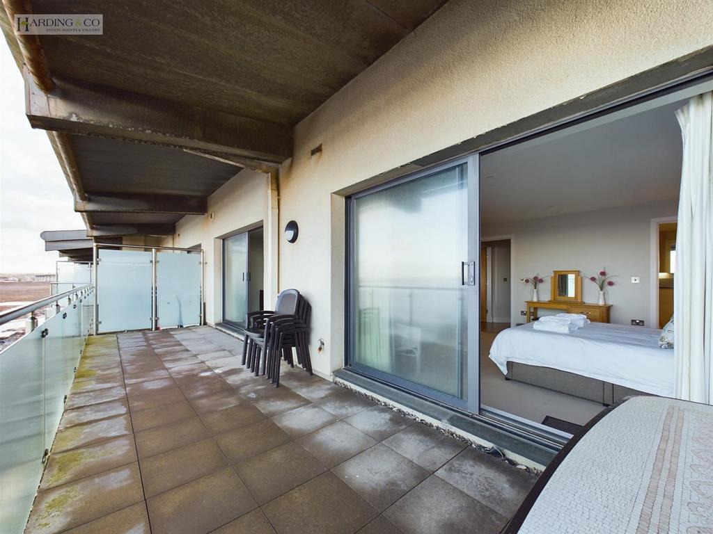 Terrace iv.jpg