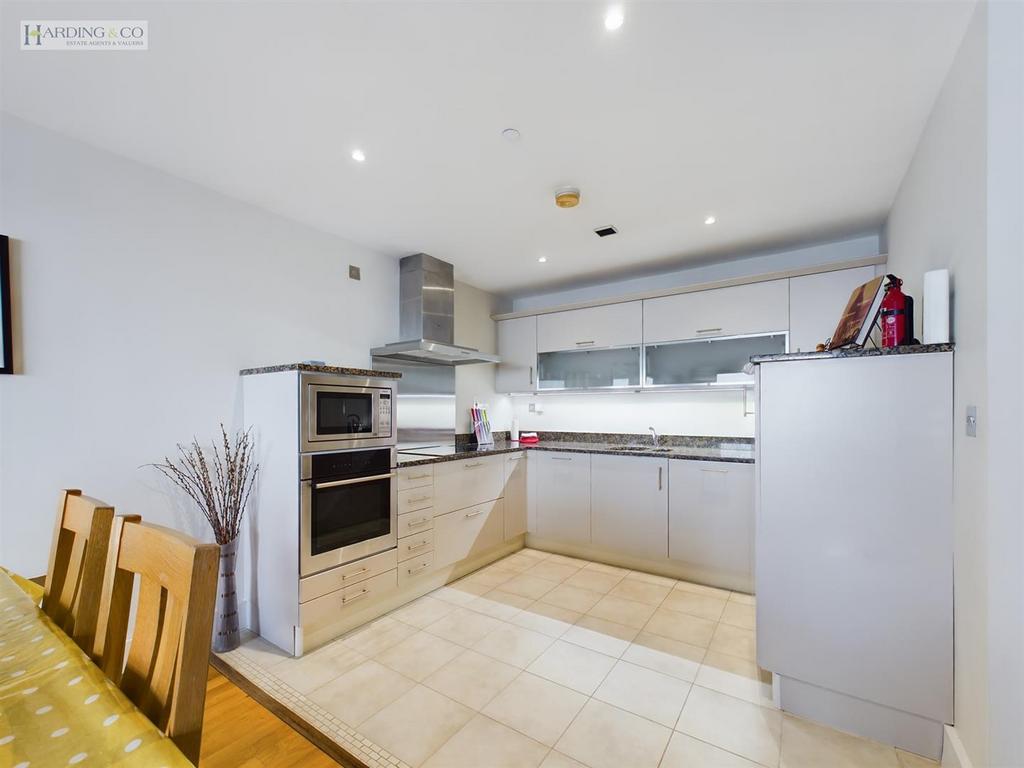 Kitchen.jpg