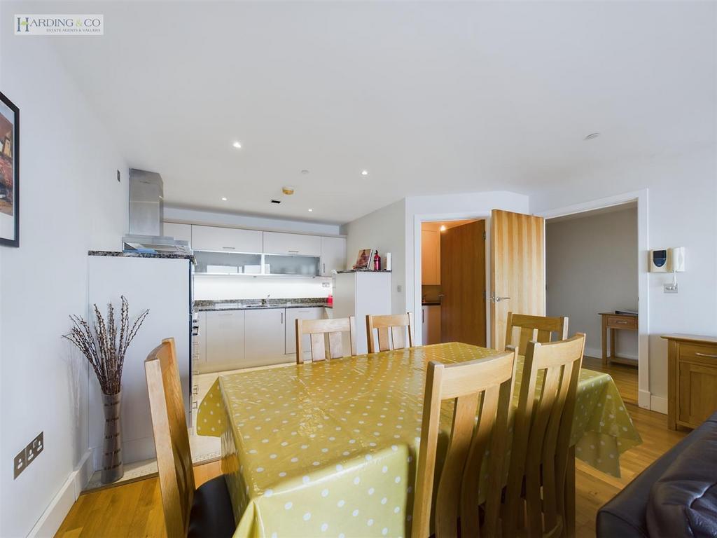 Dining Kitchen.jpg