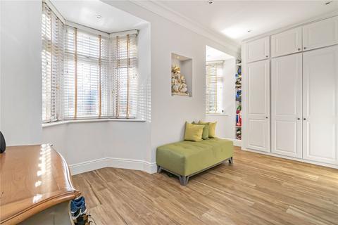 3 bedroom link detached house for sale, Greenway, London, N14