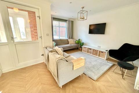 6 Cedarwood Close, Manchester, M22 4QJ