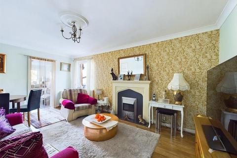 81 Hamilton Road, Gillingham, ME7 1QL