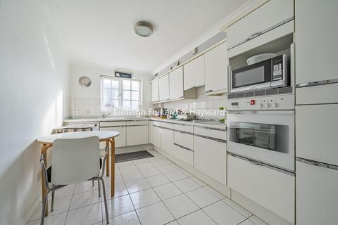 2 bedroom flat for sale, Chase Side, Southgate