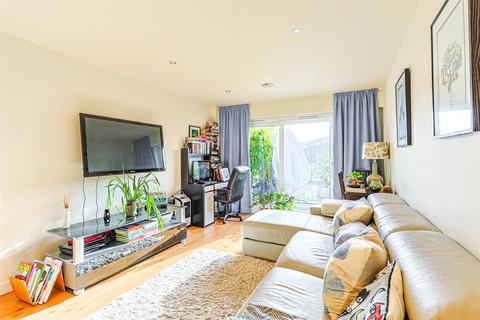 1 bedroom apartment for sale, Heritage Avenue, Beaufort Park, Colindale, NW9