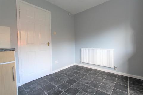 2 bedroom house to rent, 22 Pinnell Grove, Emersons Green, Bristol