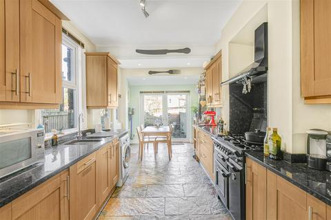 3 bedroom terraced house for sale, Manor Lane, Sutton