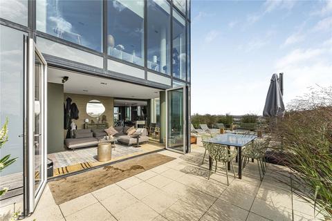 2 bedroom apartment for sale, Avantgarde Place, London, E1