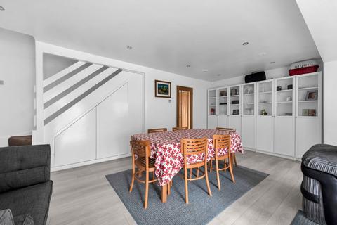126 Stapleton Road, Orpington, BR6 9TR