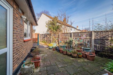 2 bedroom detached bungalow for sale, Orchard Way, Sutton