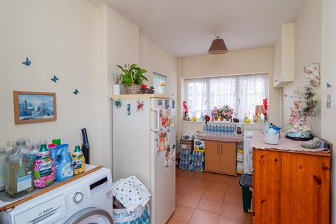 30 Orchard Way, Sutton, SM1 3QQ