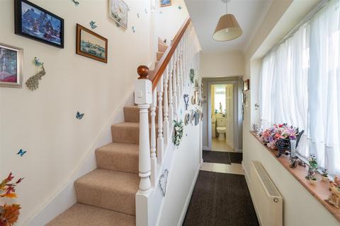 30 Orchard Way, Sutton, SM1 3QQ