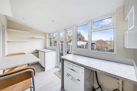 37 Whitehill Road, Crayford, Dartford, DA1 4AB