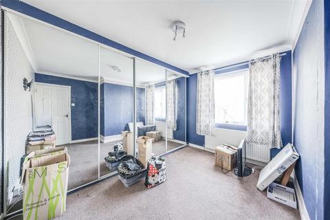 37 Whitehill Road, Crayford, Dartford, DA1 4AB