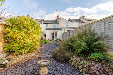 59 Moorend Crescent, Cheltenham, GL53 0EJ