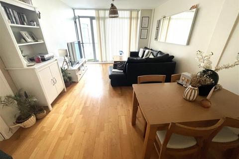 2 bedroom flat for sale, Henry Street, Liverpool L1