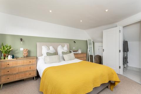 12 Albert Road, Hythe, CT21 6BP