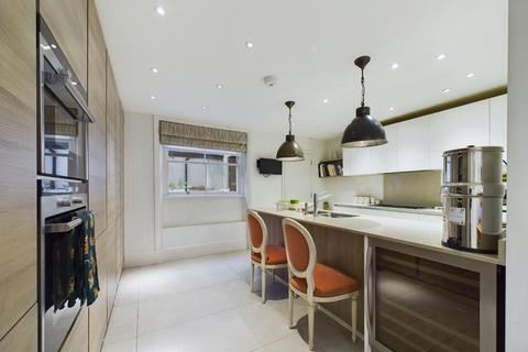 3 bedroom townhouse for sale, Kensington Court Place, London W8