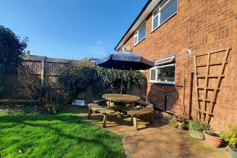 4 bedroom semi-detached house for sale, Lambs Gardens, Widford