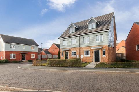 4 bedroom semi-detached house for sale, Fulmar Drive, Backworth, NE27