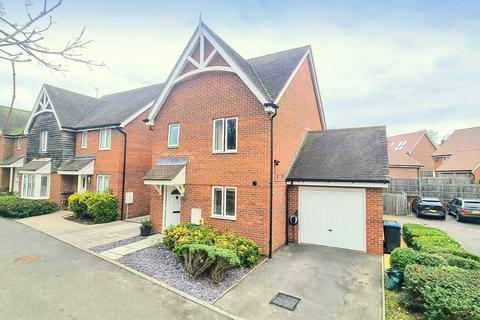 3 bedroom detached house for sale, Meadowsweet Drive, Lindfield, RH16