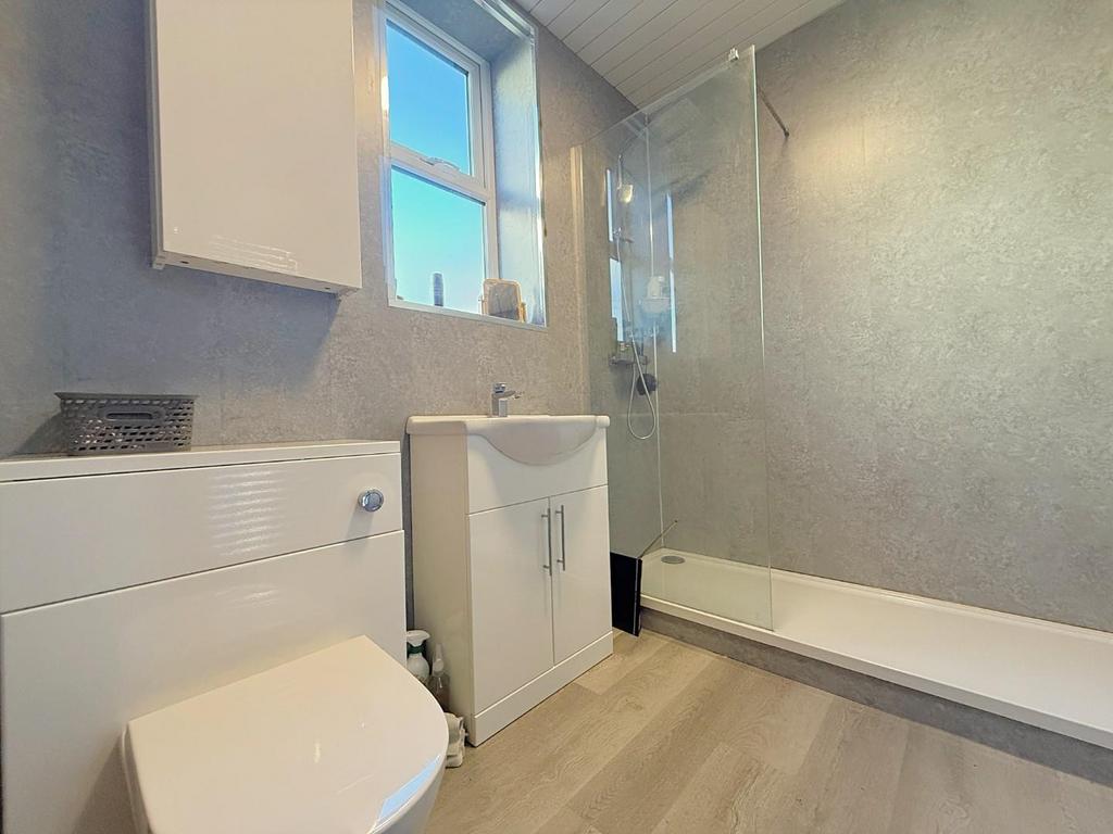 Flat a bathroom
