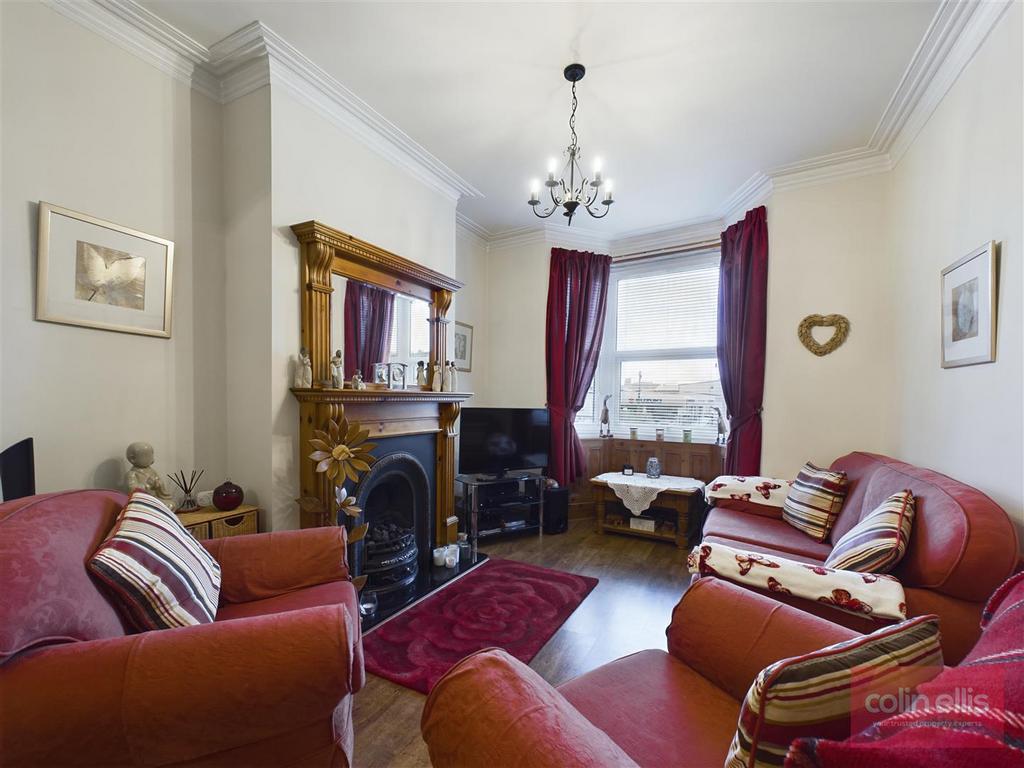 CAM05075 G0-PR0015-STILL015.jpg