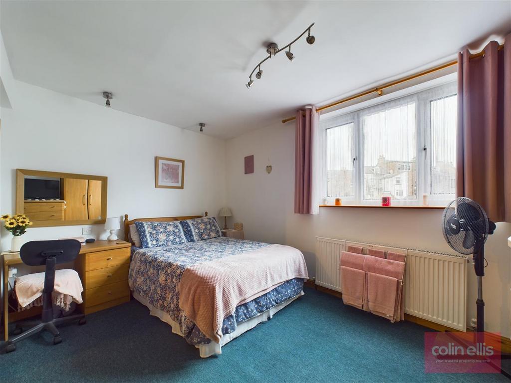 CAM05075 G0-PR0015-STILL002.jpg