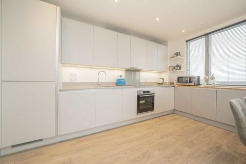 2 bedroom flat for sale, Commerce Road, Brentford TW8