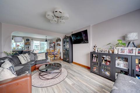 undefined, Blacksmiths Close, South Littleton, WR11