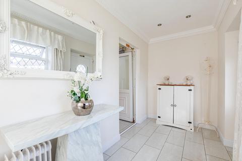 41 Lambourne Crescent, Sheerwater, Woking, GU21 5RG